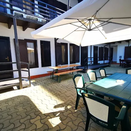 Pensión Complex Tropical *